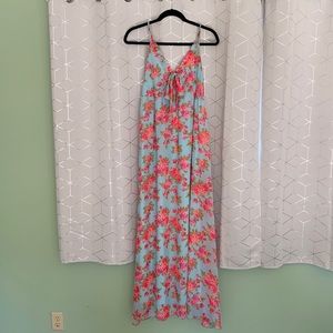 Flowy Maxi Dress with front tie!